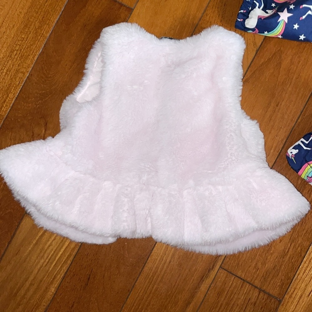 Baby Gap Soft Pink Quilted Vest Calvin Klein faux fur vest unicorn jacket 12 mo - Picture 6 of 9